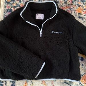 Champion fuzzy cropped pullover